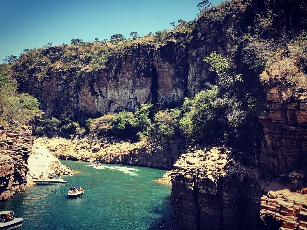 Chacara Gazotti Beira Lago Capitólio Buitenkant foto